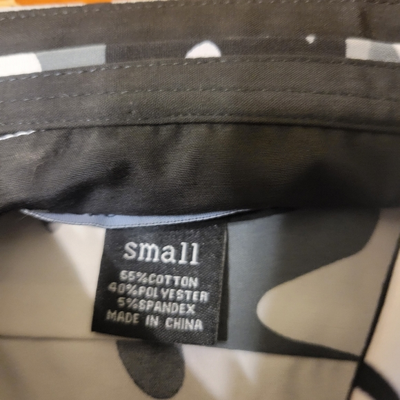 Mens Camo Print Button Down - Picture 2 of 7